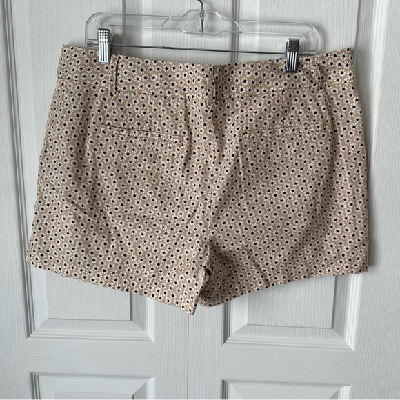 Loft Daisy Shorts - Picture 5 of 8